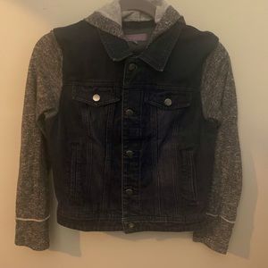 Woman’s Jean Jacket size small